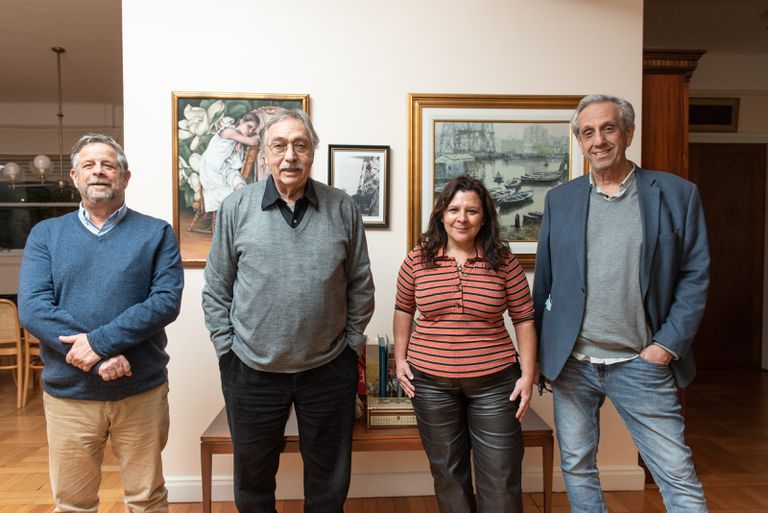 Luis Brandoni with the Adelante Ciudad candidates