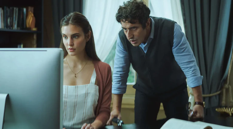 Em A Ira de Deus, Achaga divide o papel principal com Diego Peretti, Juan Minujín e Mónica Antonópulos
