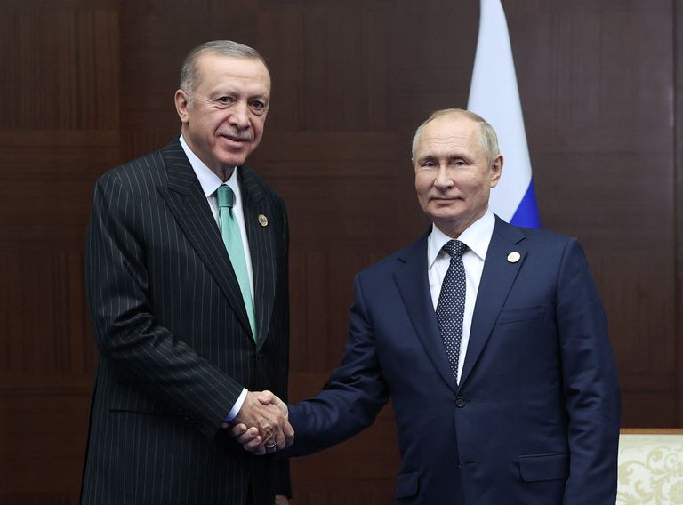 Putin hablará hoy con Erdogan