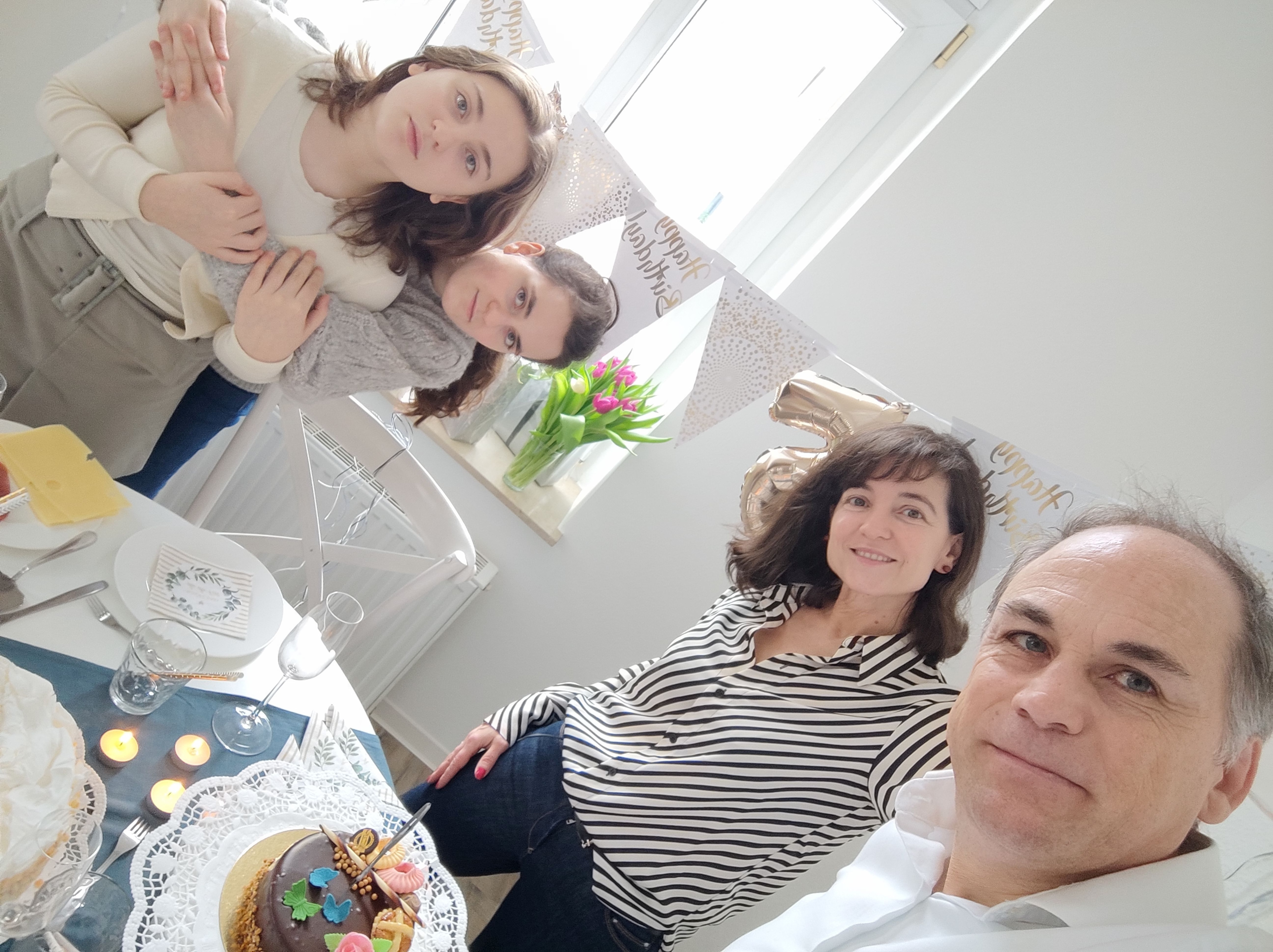 A família Rossi, em sua casa.
