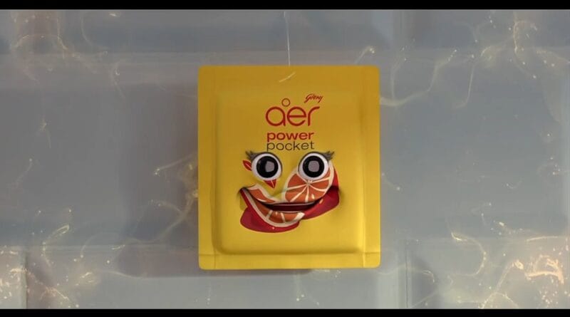 AER POCKET Publicidad - Vienen visitas al baño ! (Argentina 2025)