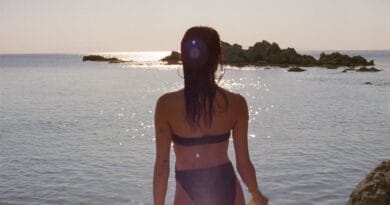YSL LIBRE Verano 2025 Anuncio - Dua Lipa, el mar y la calor