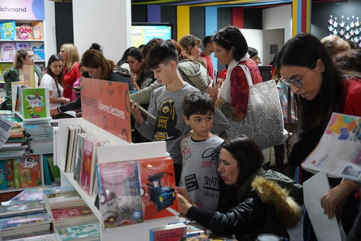 Feria del libro. Foto: Martín Bonetto.