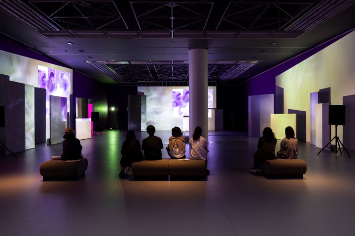 Basel Abbas and Ruanne Abou-Rahme,May amnesia never kiss us on the mouth: Only sounds that tremble through us, 2025. Foto: Aichi Triennale.