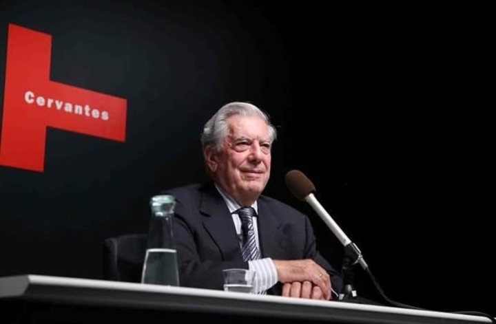 Mario Vargas Llosa en una actividad del Instituto Cervantes. Foto: archivo Clarín.