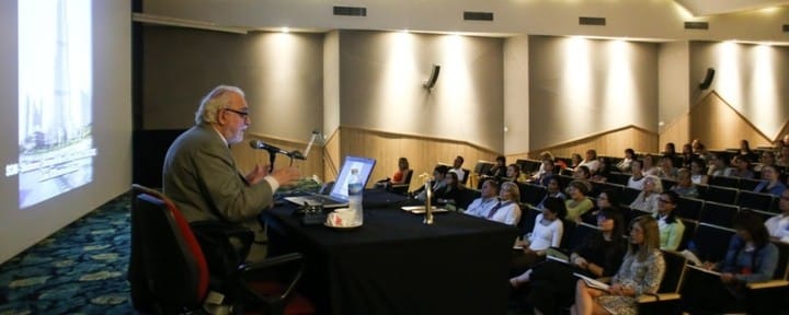 Miguel Ángel Muñoz, licenciado en Historia del Arte, por la Universidad de Buenos Aires, donde ocupó cargos docentes y directivos, también trabajó en la Universidad del Salvador y otras instituciones prestigiosas.  Foto: redes sociales.